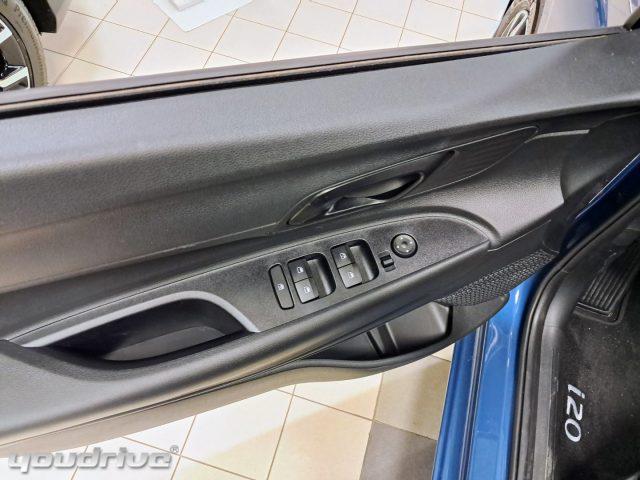 HYUNDAI i20 1.2 MPI MT Connectline MY 25 KM0