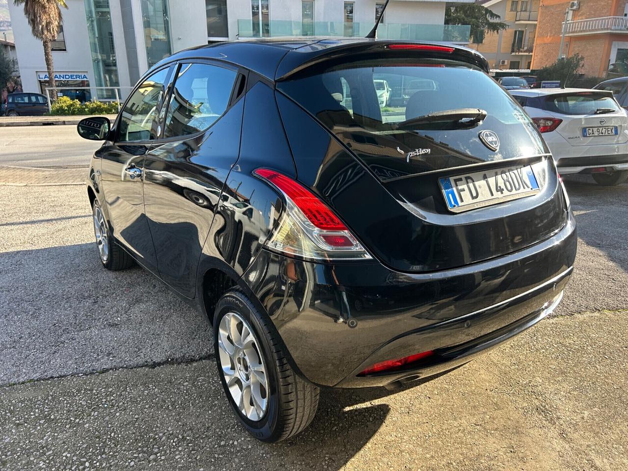 Lancia Ypsilon Benzina / Metano Ecochic Platinum Neopatentati