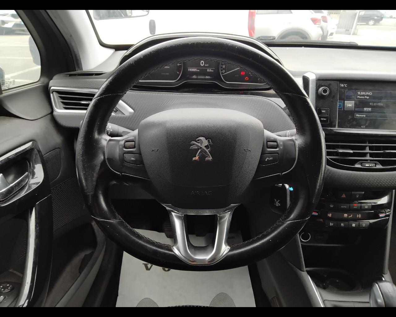 PEUGEOT 208 I 2015 - 208 5p 1.2 puretech Access 82cv