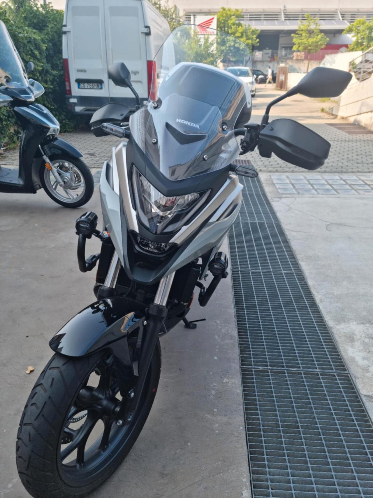 HONDA NC 750 X DCT URBAN - 2024 - 5000 KM