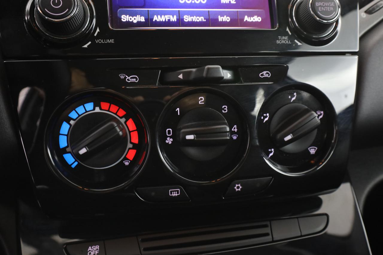 LANCIA Ypsilon 3ª serie Ypsilon 1.2 69 CV 5 porte Silver