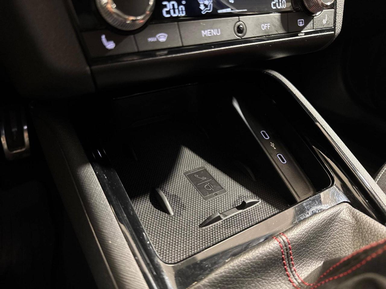 Skoda Kamiq 1.0 g-tec Monte Carlo 90cv