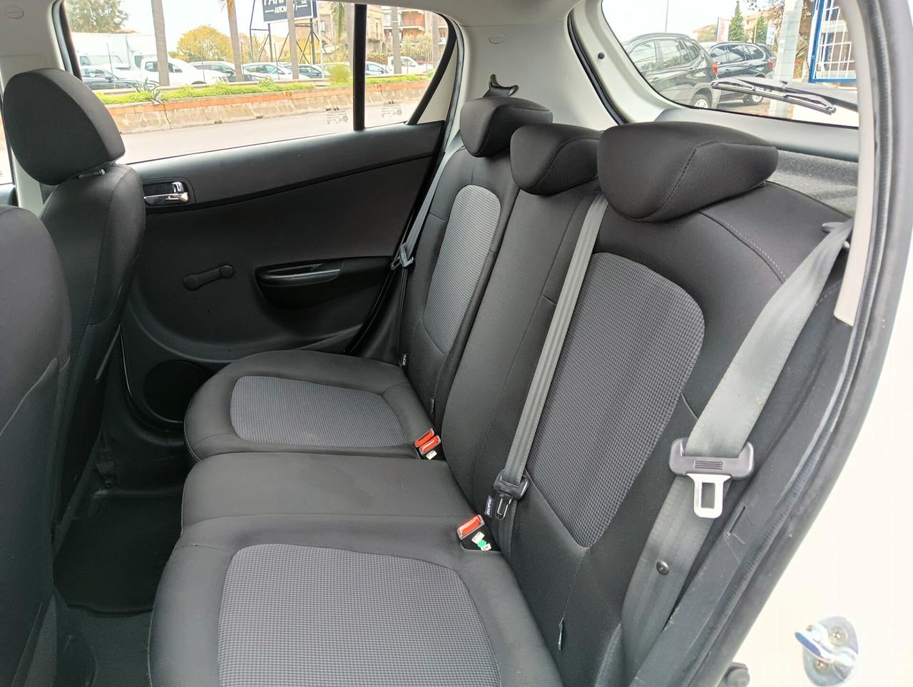 Hyundai i20 1.2 5p. Neo Patentati