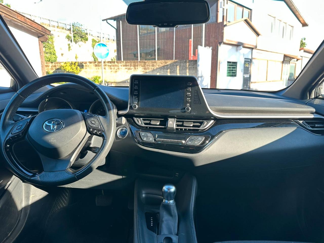 Toyota C-HR 1.8 Hybrid E-CVT Active