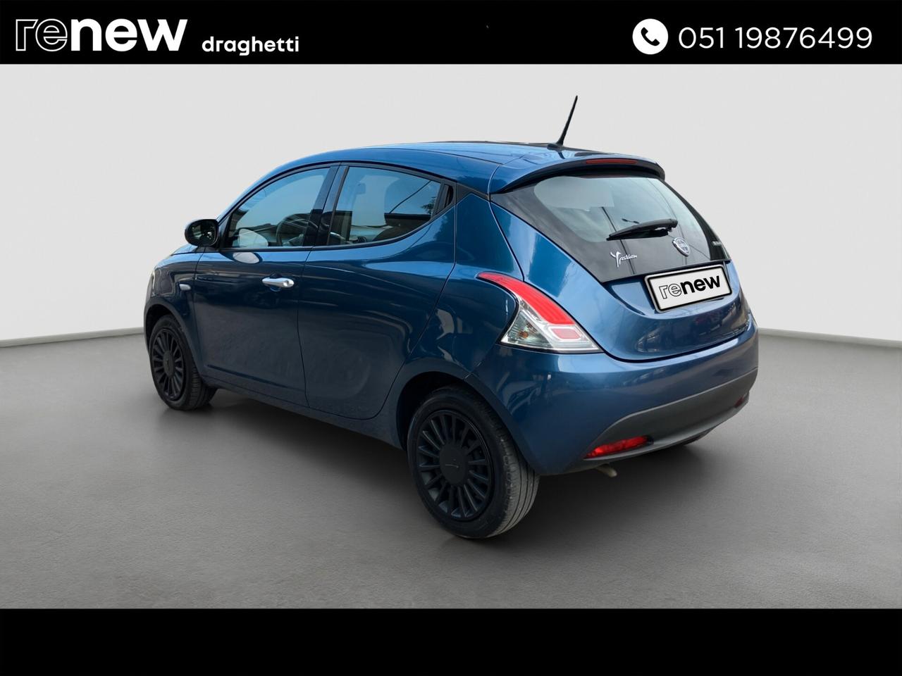 Lancia Ypsilon 1.0 FireFly 5 porte S&S Hybrid Silver