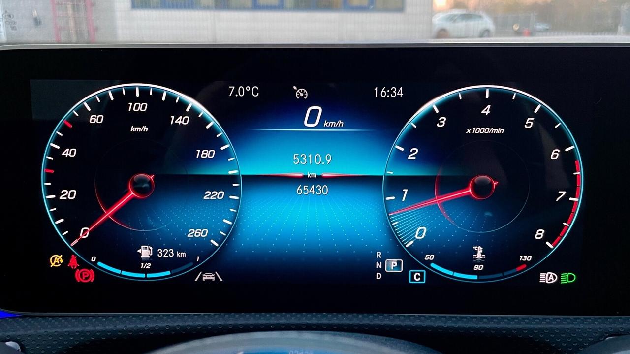 MERCEDES-BENZ CLASSE A250 2.0 PREMIUM 4-MATIC 224CV - ALCANTARA, SEDILI RISCALDABILI, PACCHETTO LUCI