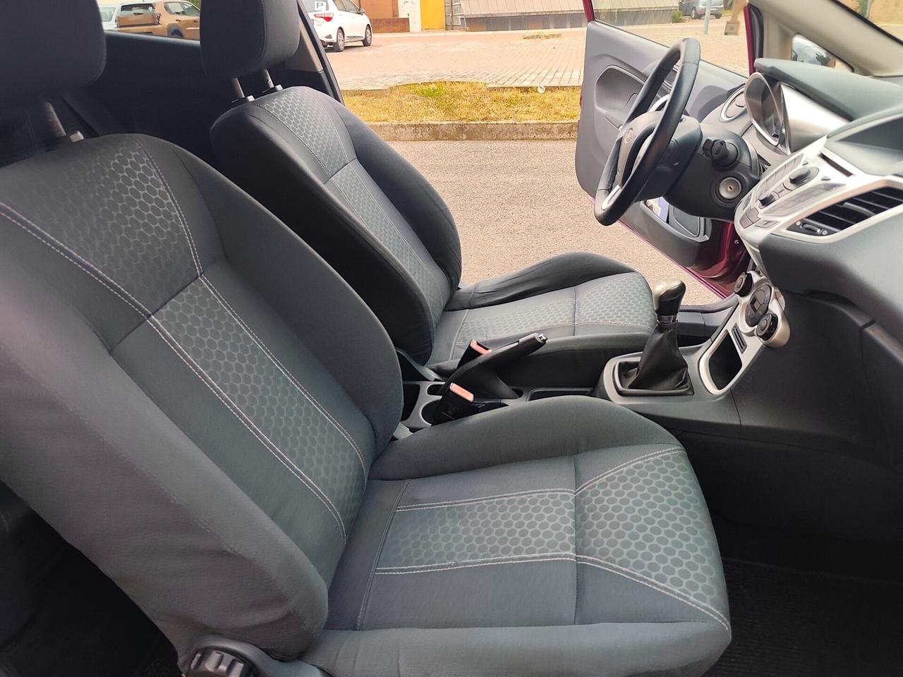 Ford Fiesta 1.2 Benz 82CV 3 porte Titanium