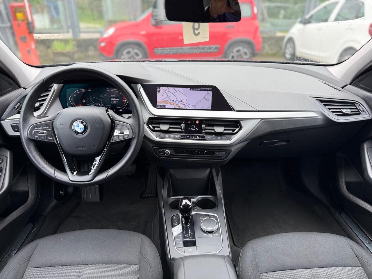 Bmw 116 116d 5p. Business Advantage