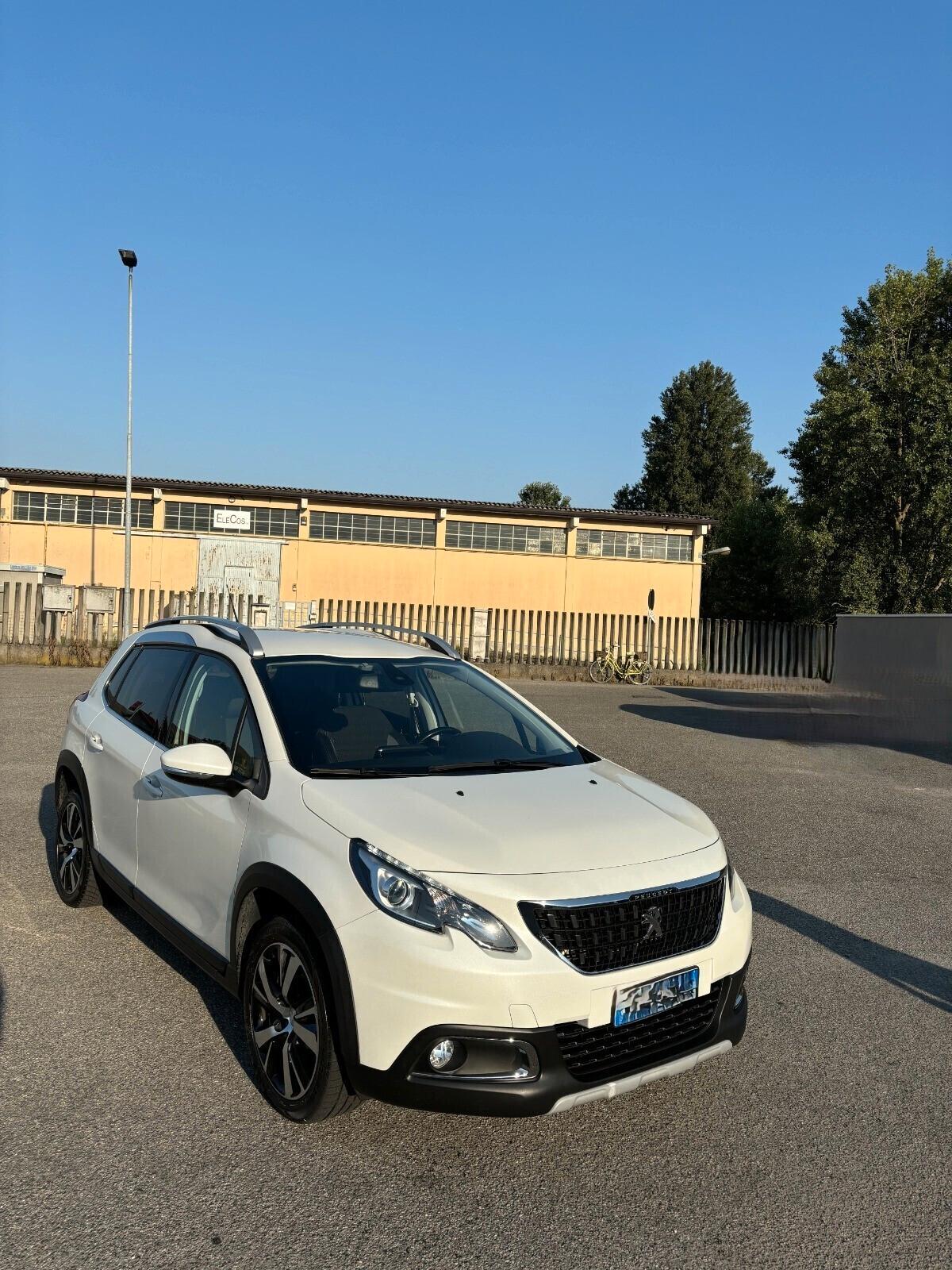 Peugeot 2008 BlueHDi 100 S&S Allure