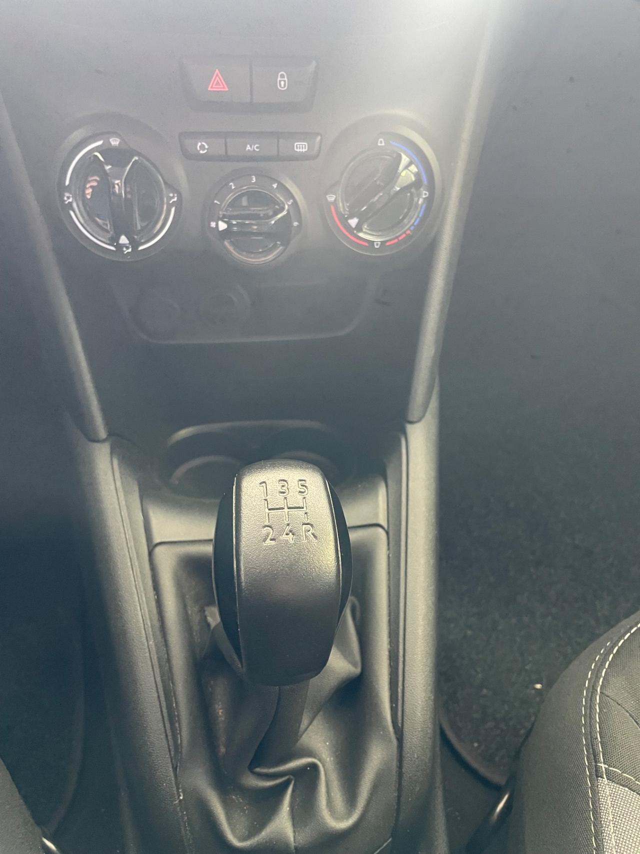 Peugeot 208 PureTech 82 5 porte Active - Nessun vincolo -