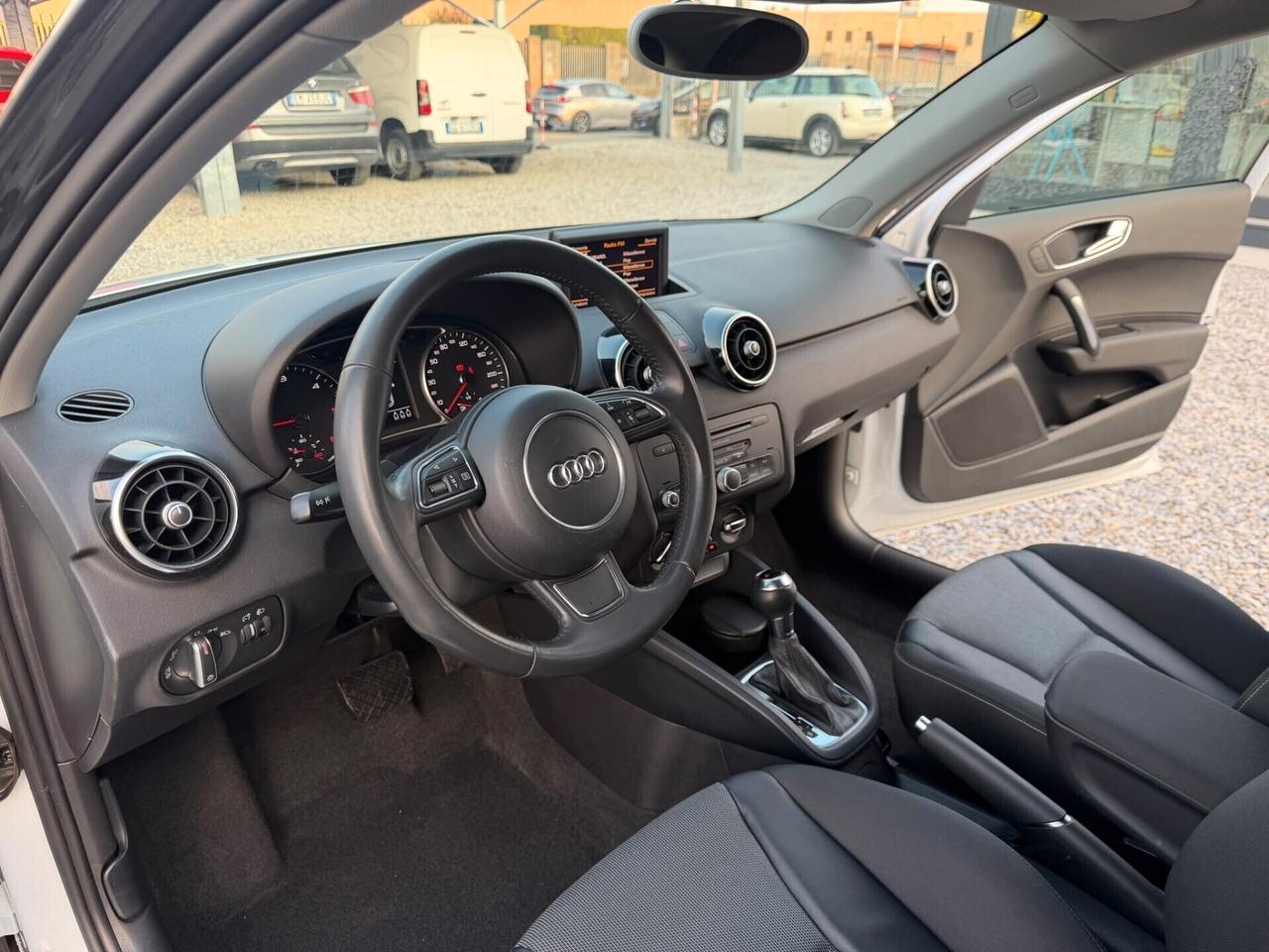 Audi A1 1.6 TDI S tronic AUTOMATICA OK NEOPATENTATI