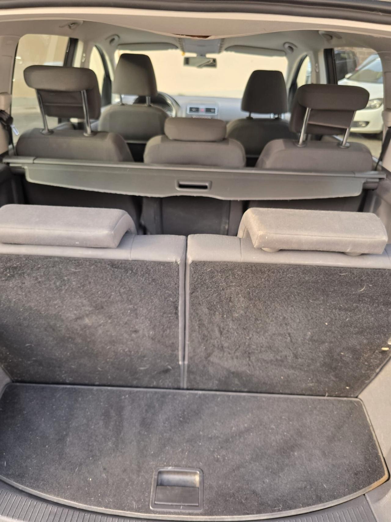 Volkswagen Touran 1.6 TDI DPF Comfortline 7 posti
