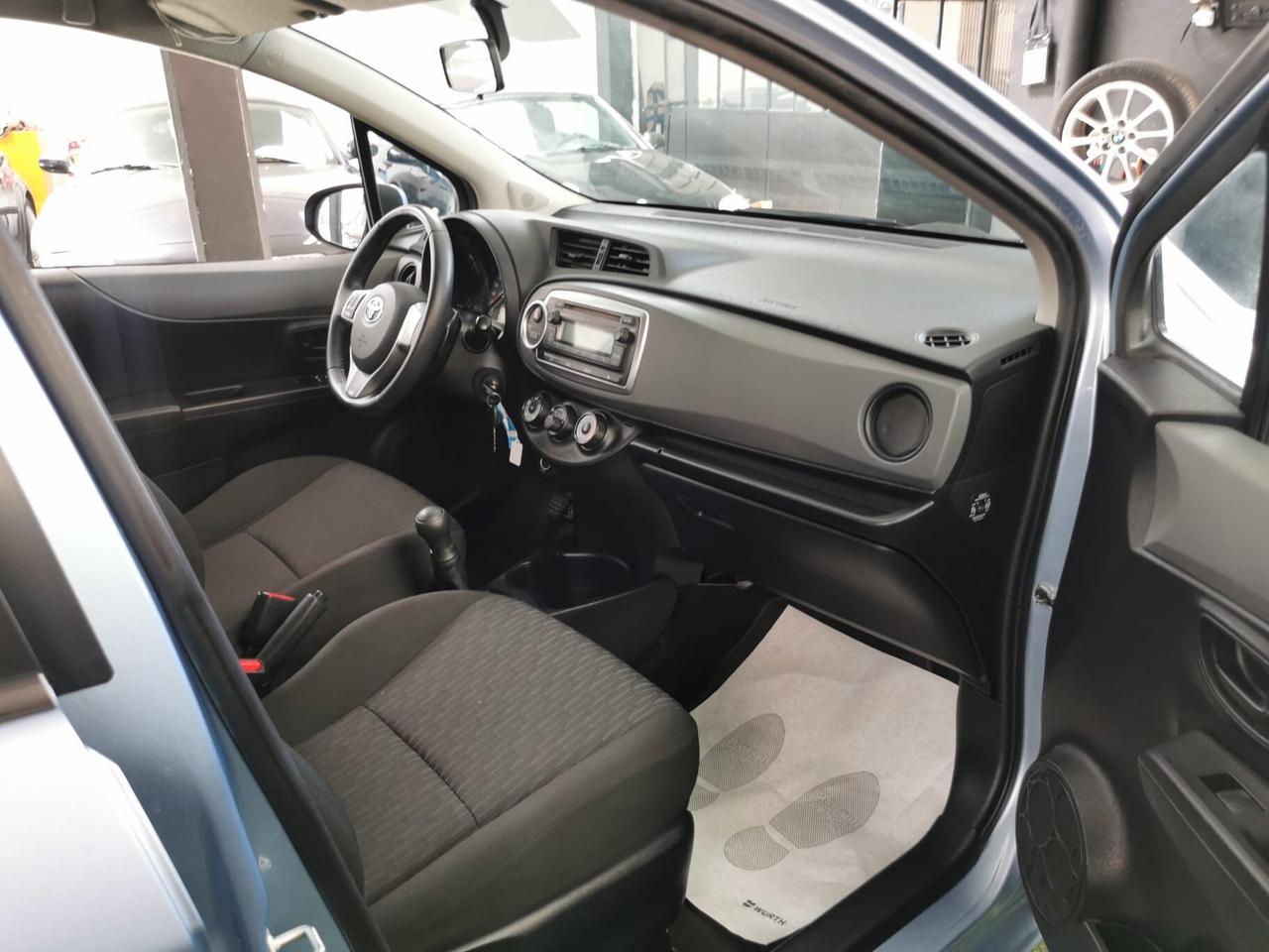 Toyota Yaris 1.0 5 porte Trend GANCIO TRAINO GARANZIA 12 MESI