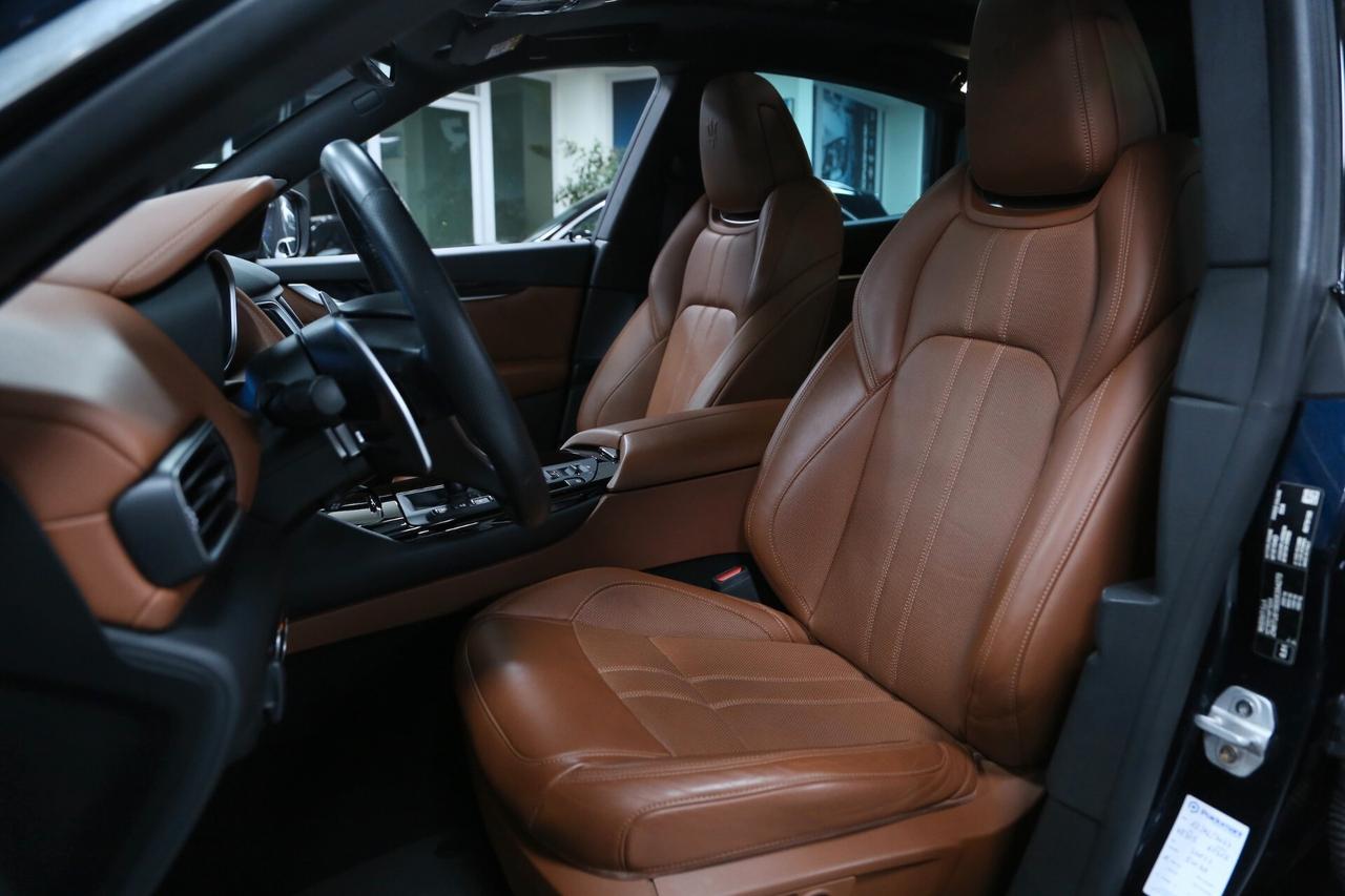 Maserati Levante V6 Diesel 275 cv AWD Gransport auto