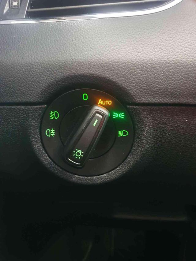 SKODA Octavia 1.6 TDI CR 115 CV Wagon Executive