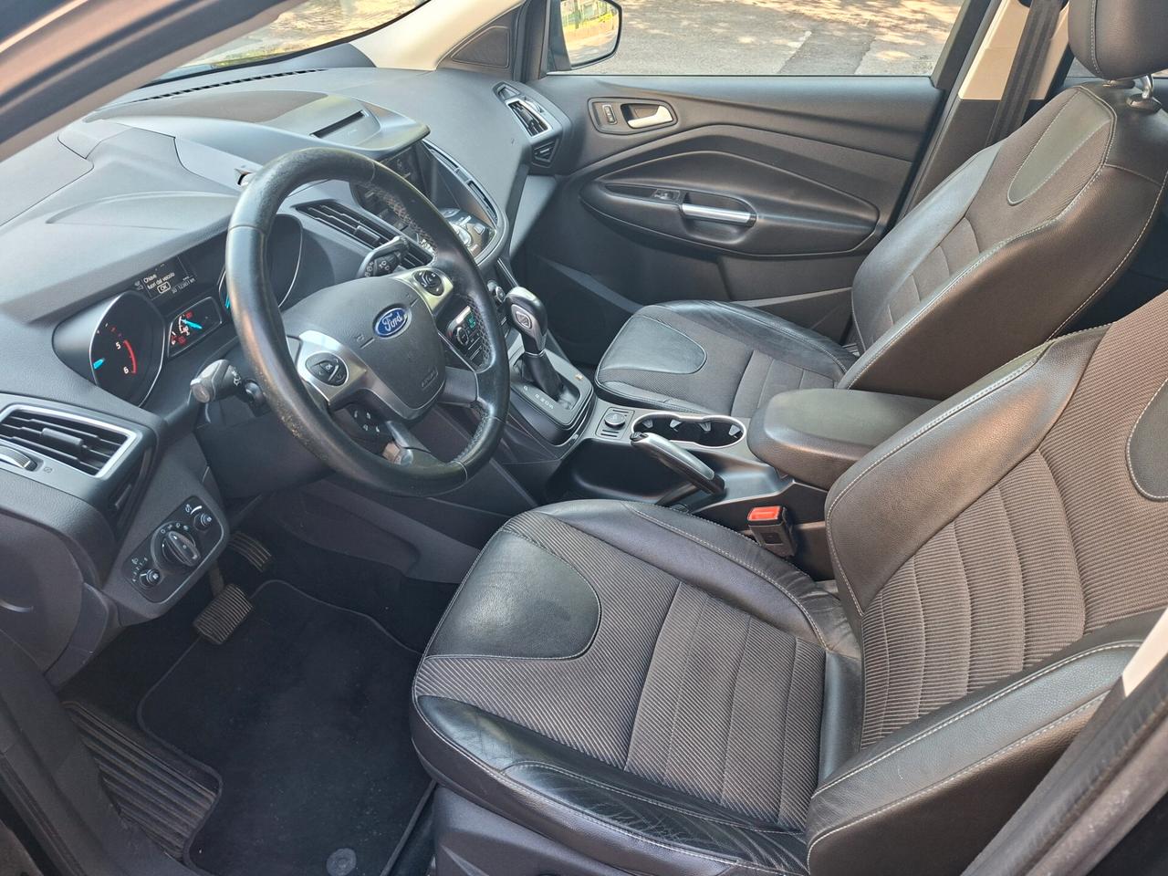 Ford Kuga 2.0 TDCI 150 CV S&S 4WD Powershift Business