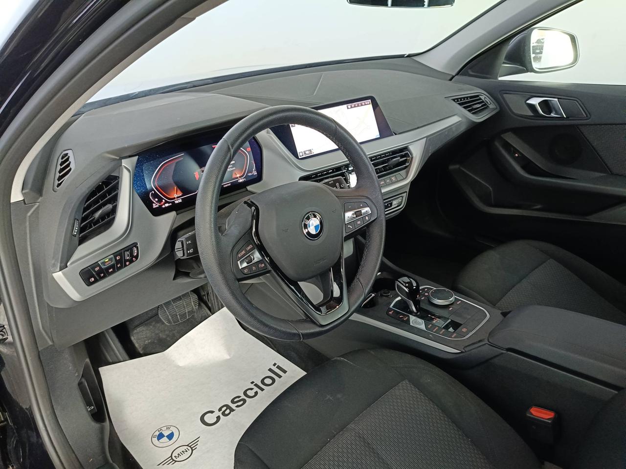 BMW Serie 1 F40 - 118d Business Advantage auto