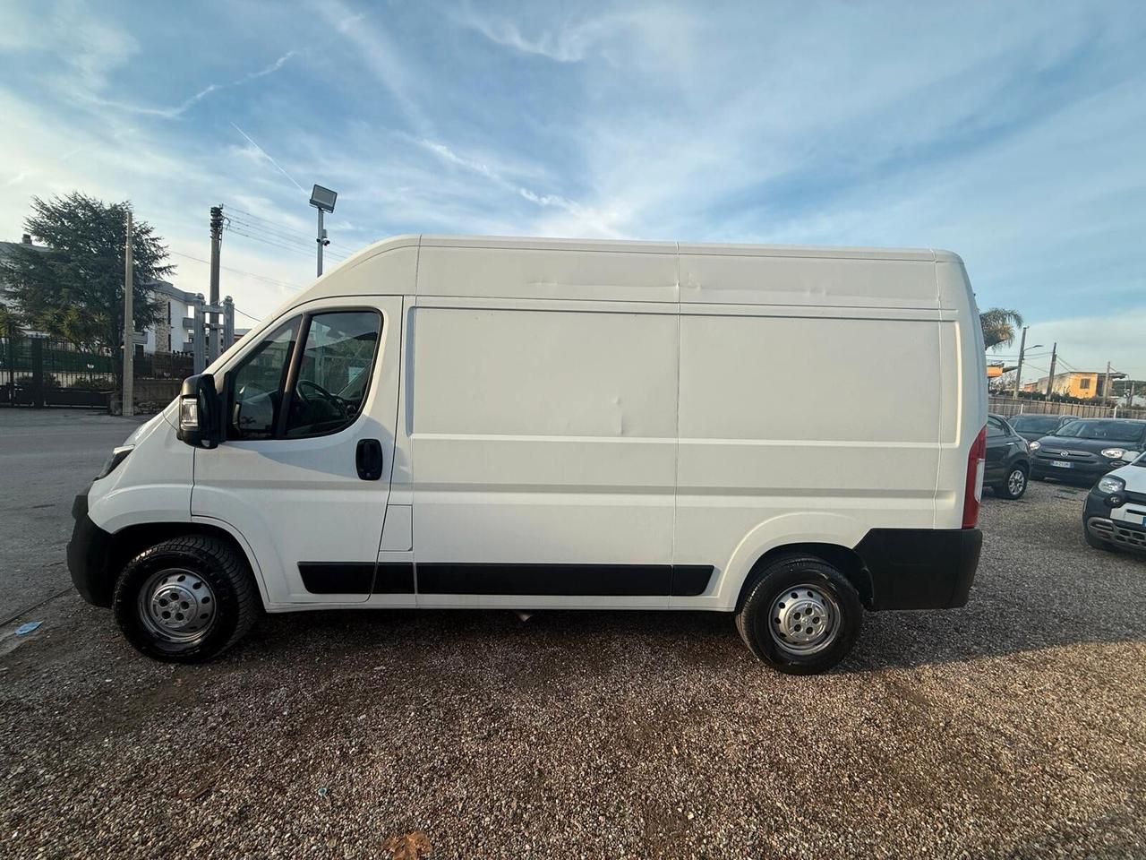 Peugeot Boxer 330 BlueHDi 120 S&S PC-TN Combi Comfort
