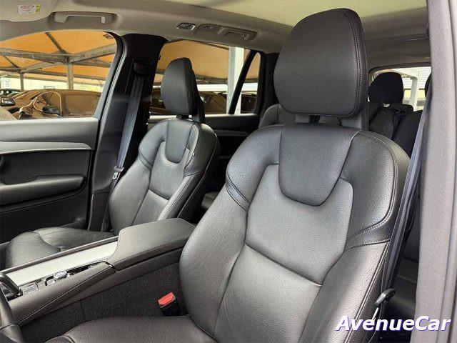 VOLVO XC90 2.0 b5 Momentum Pro awd 7 posti TETTO CERCHI 21'