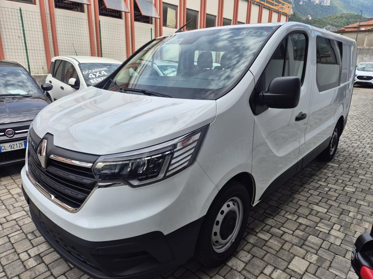 RENAULT TRAFIC 2.0 150 CV CONFORT 2.9T - PC - CAMBIO AUTOM - 6 POSTI