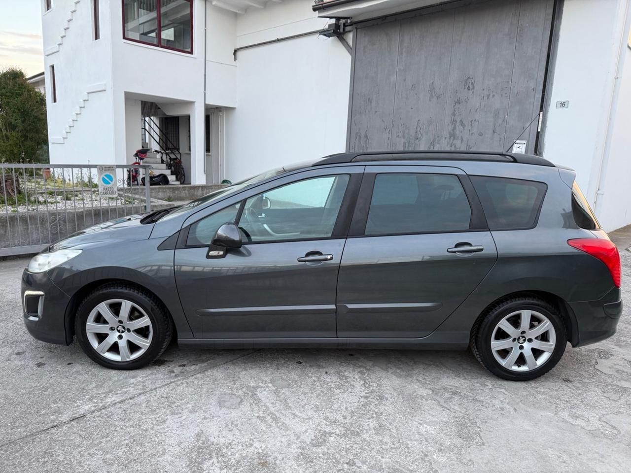 Peugeot 308 1.6 DIESEL START&STOP 2013 NEOPATENTATI