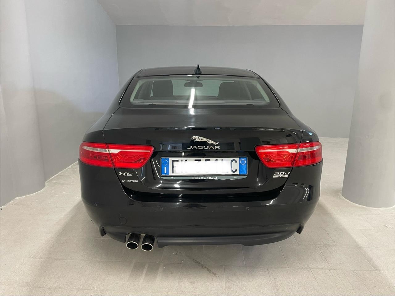 Jaguar XE 2.0 D Turbo 180 CV AWD aut. R-Sport km 104.000