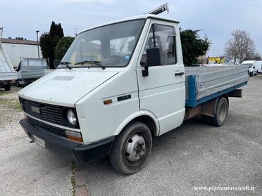 IVECO Daily 35.8 CASSONE [FI140]