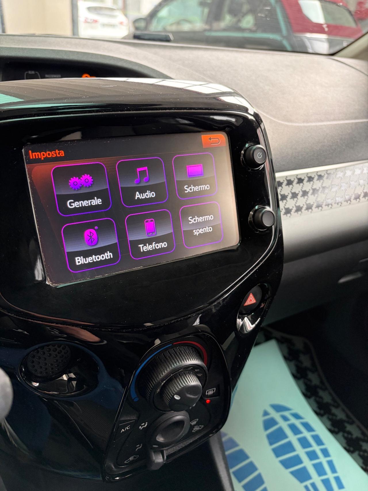 Peugeot 108 1.2 Allure Top!