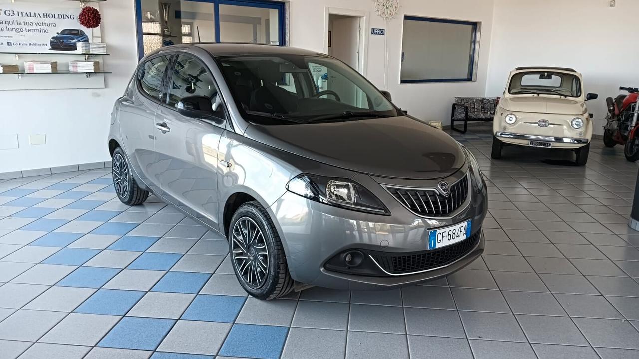 Lancia Ypsilon 1.0 FireFly 5 porte S&S Hybrid Ecochic Gold