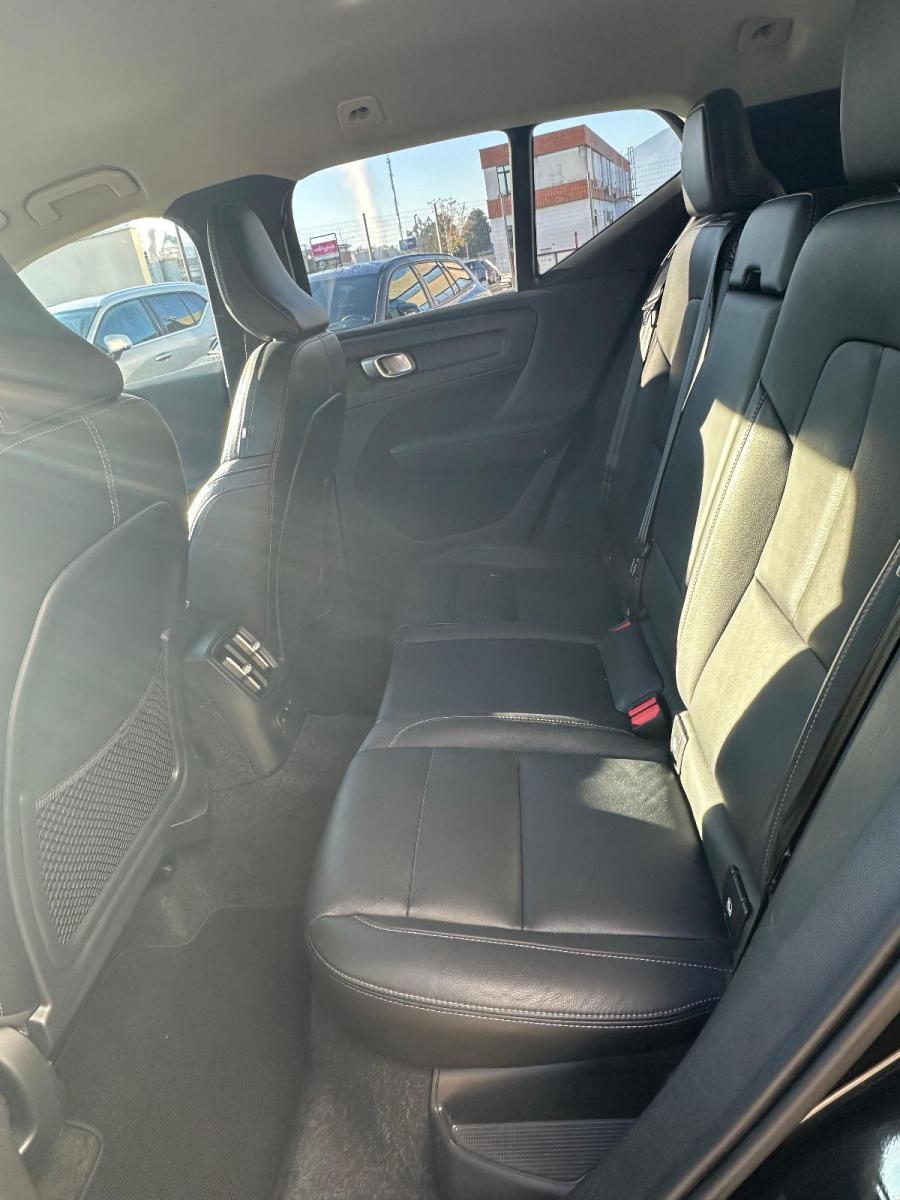 VOLVO - XC40 - T4 Recharge Plug-in Hyb. Inscr.Exp.