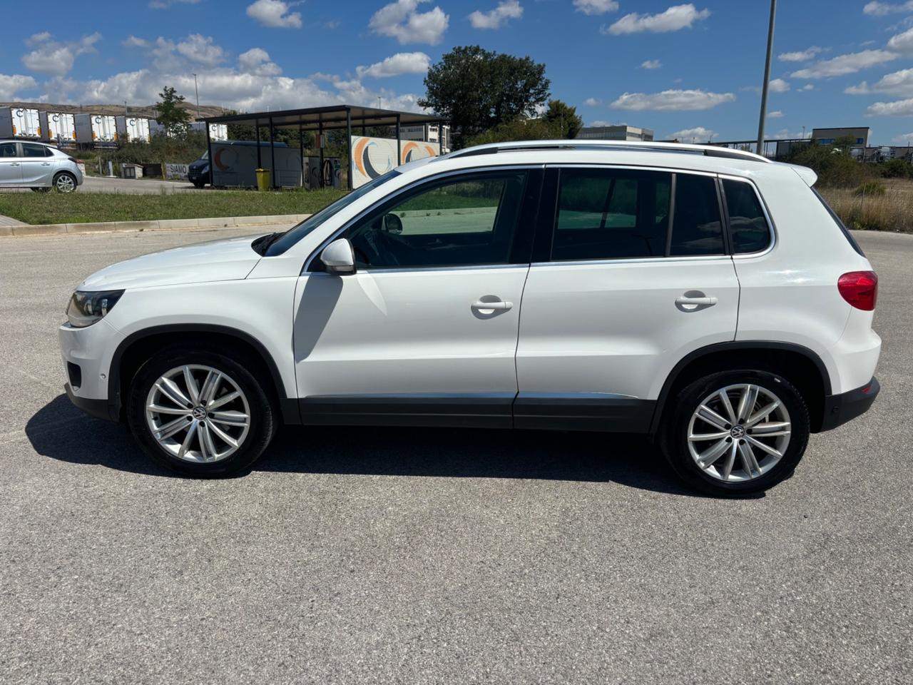 Volkswagen Tiguan 2.0 TDI 110 CV Sport & Style BlueMotion Technology