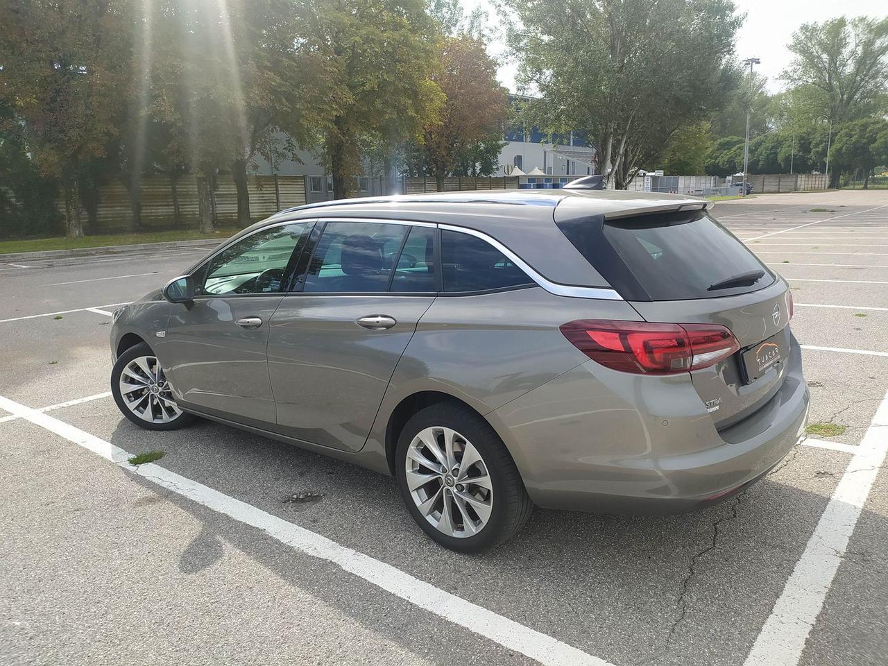 Opel Astra Business 1.6 CDTI 136 CV #6656
