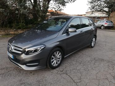 Mercedes-benz B 180 B 180 d Automatic Premium