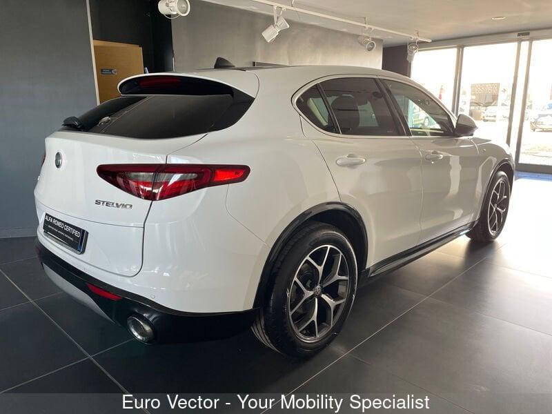 Alfa Romeo Stelvio 2.2 Turbodiesel 210 CV AT8 Q4 Ti