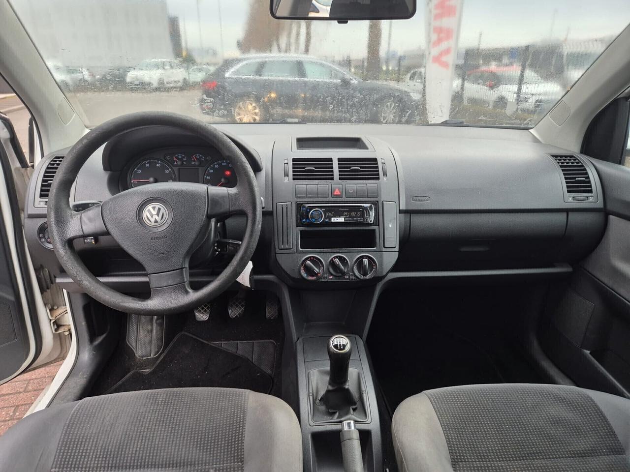 VW Polo 1.4 Comfort. BiFuel G. -Passaggio Incl.!