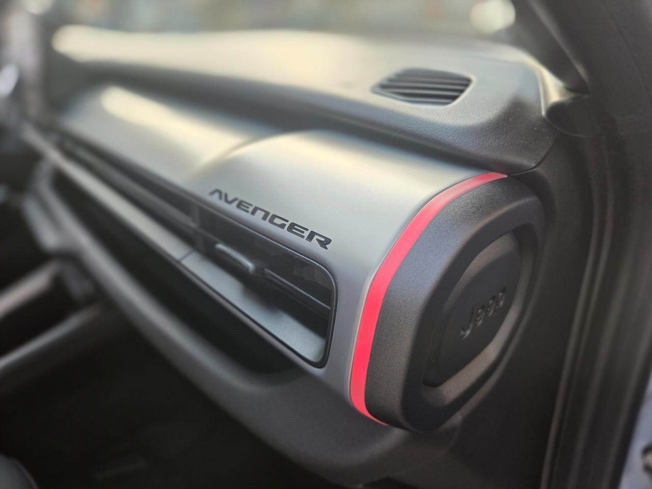Jeep Avenger E-Hybrid 1.2 110 cv Dct Summit KM0 TETTO NERO