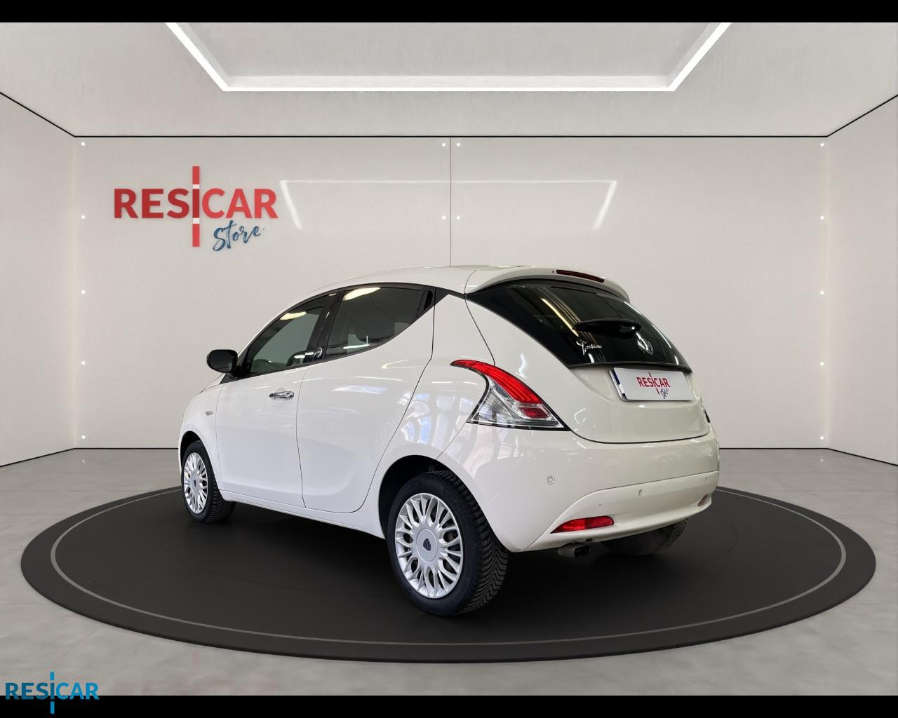 LANCIA Ypsilon 1.2 Gold ecochic Gpl 69cv IDONEA NEOPATENTATO