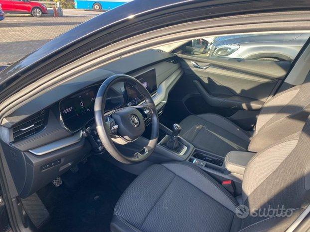 SKODA Octavia 2.0 TDI EVO SCR Wagon Ambition