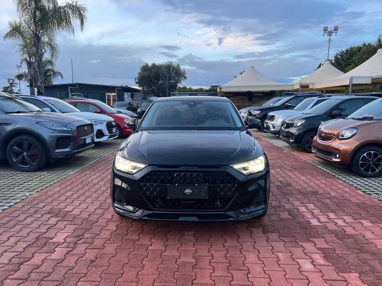 Audi A1 allstreet 30 TFSI S tronic Identity Contrast