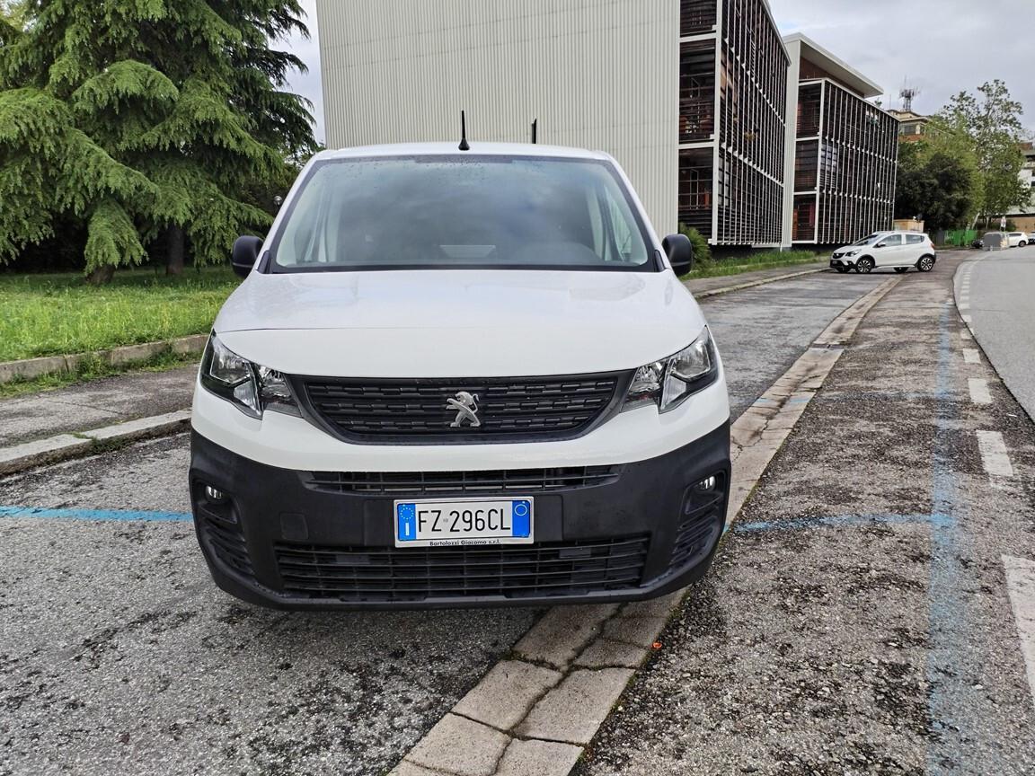 Peugeot Partner HDi 75 van 3 p prezzo iva 75000km