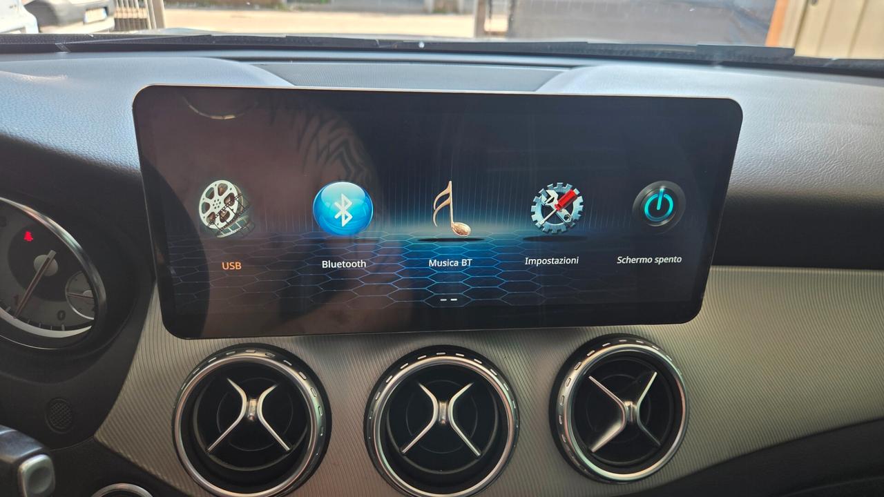Mercedes-benz GLA 200 premium unico proprietario
