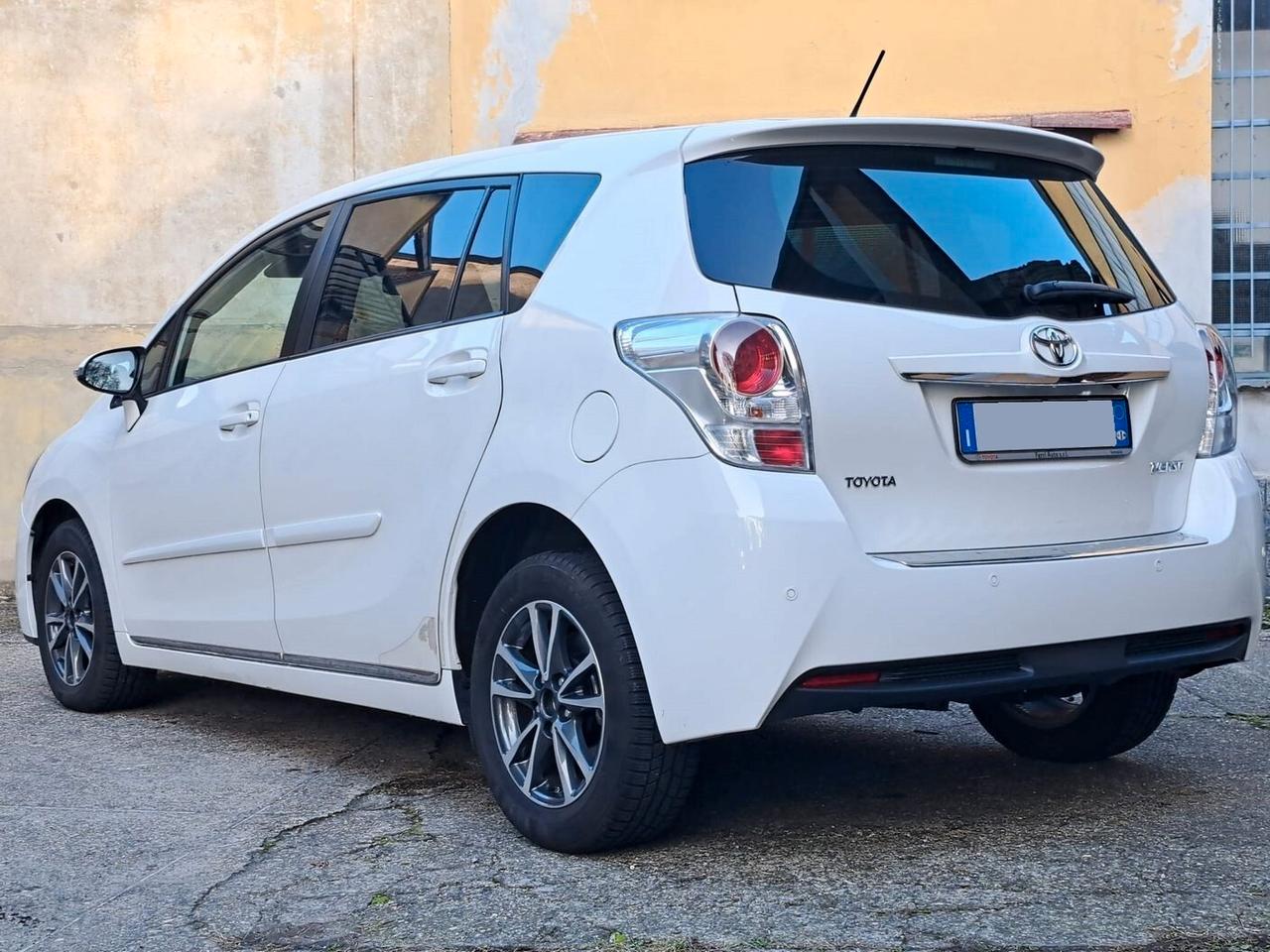 Toyota Verso 1.8 CVT Style 7 posti * 56.000 KM *