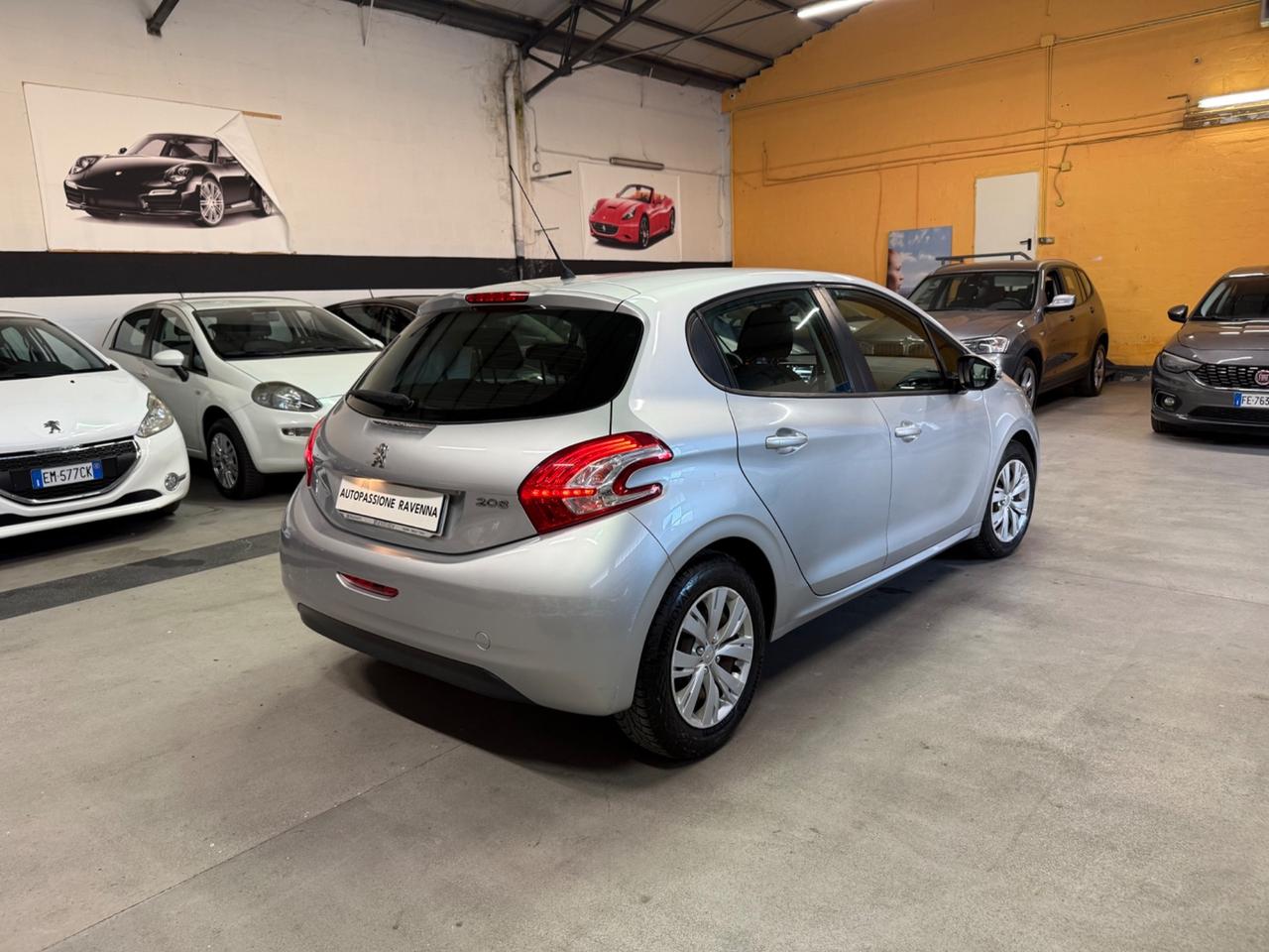 Peugeot 208 PureTech 82 5 porte Allure