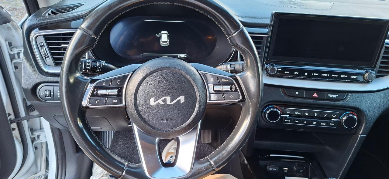 Kia XCeed 1.5 T-GDi 160 CV MHEV iMT High Tech