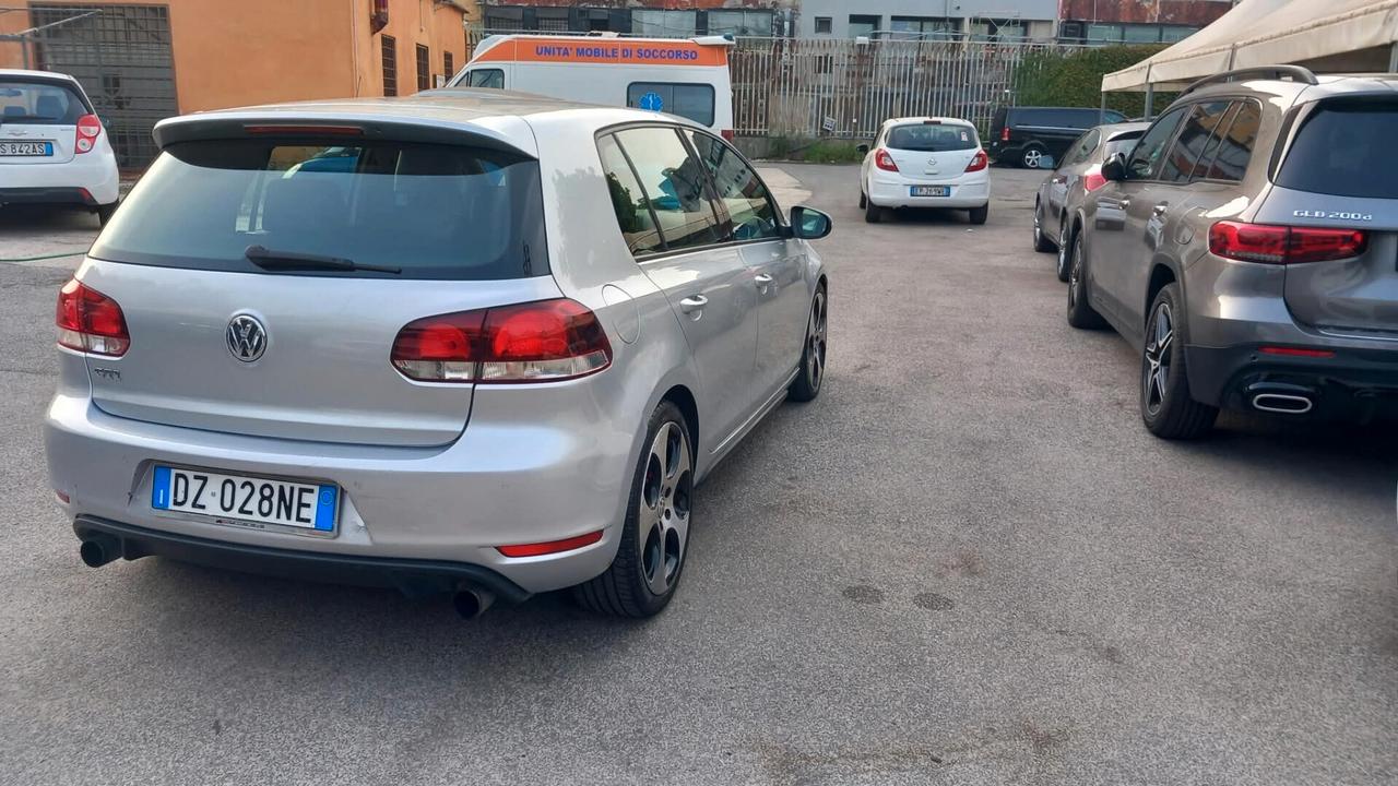 Volkswagen Golf GTI 2.0 TSI 4mot. DSG 5p. R