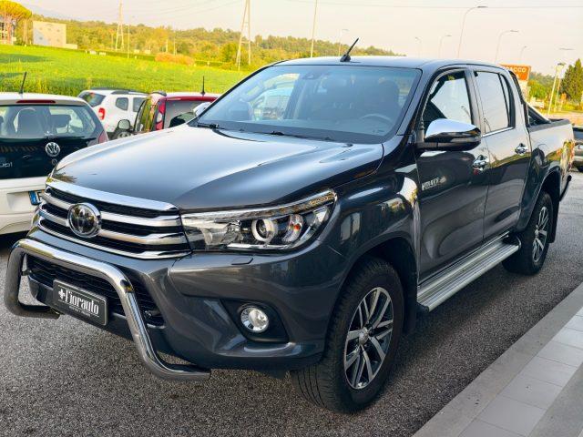 TOYOTA Hilux 2.4d150cv 4WD GANCIO TRAINO