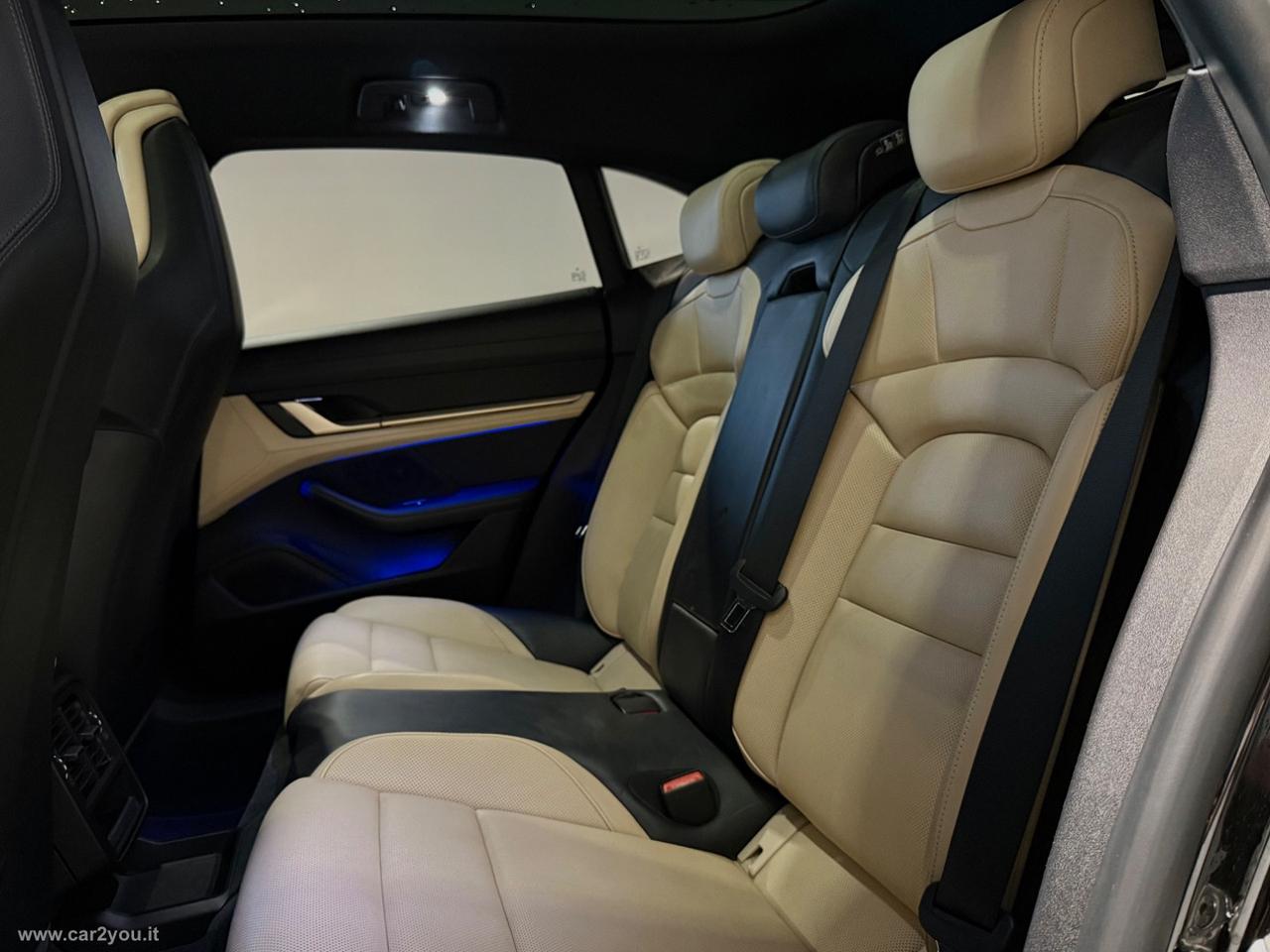 PORSCHE Taycan 4 Cross Turismo