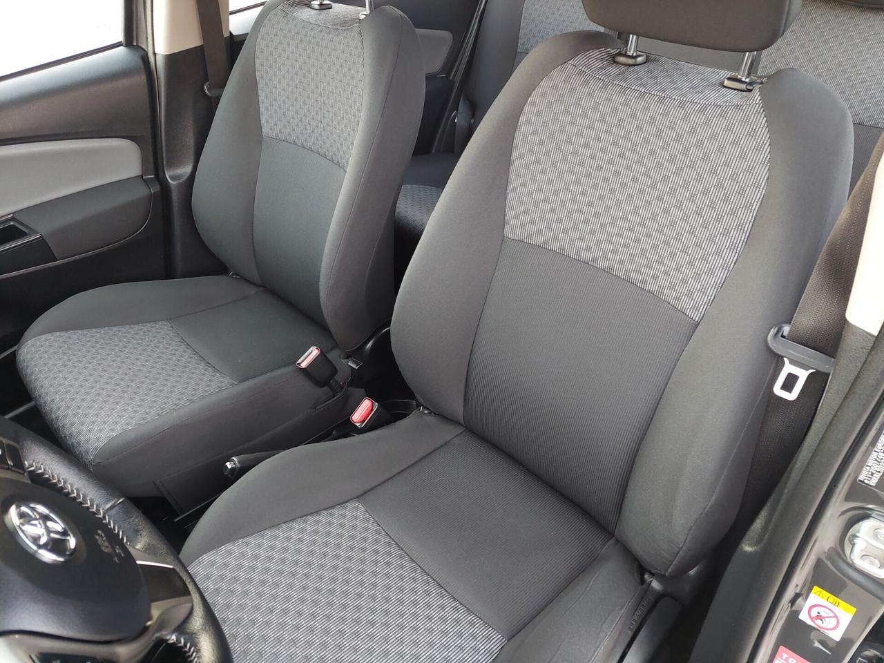 Toyota Yaris 1.0 5 porte SOLI86.000KM NUOVISSIMA