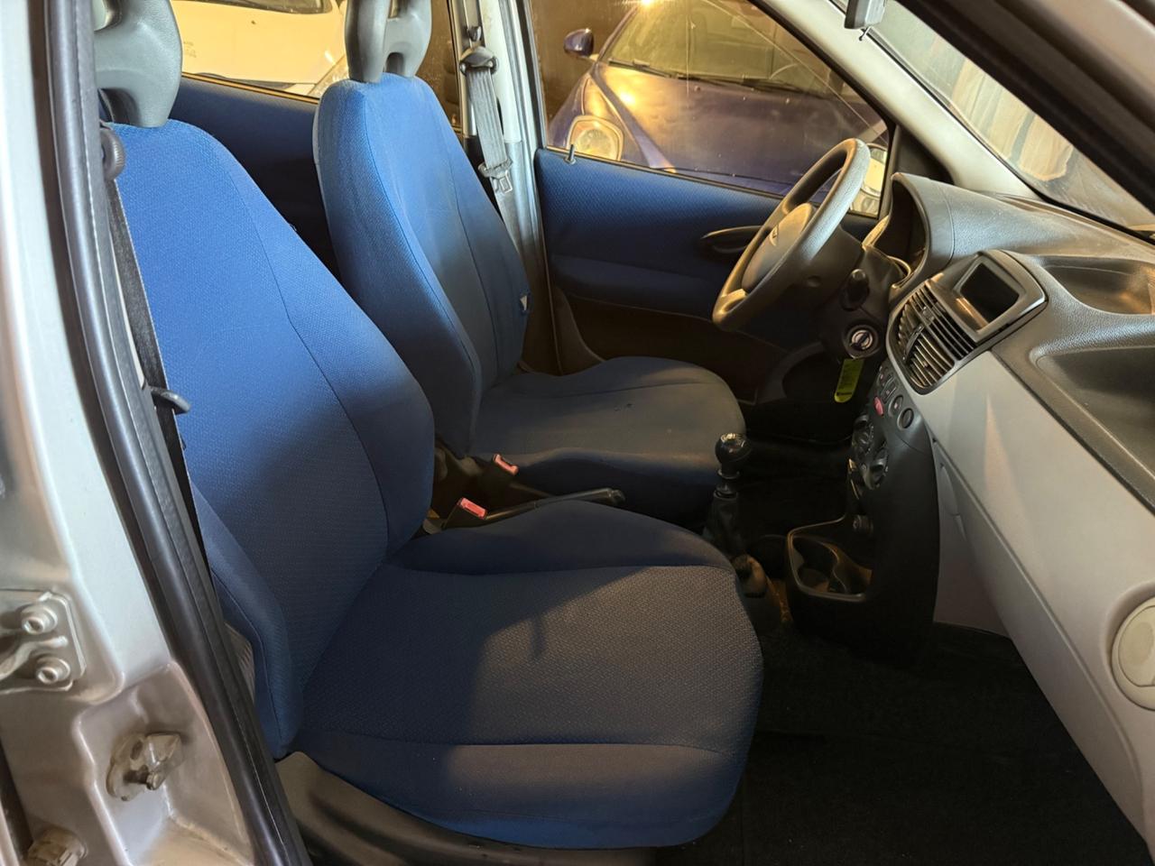 Fiat Punto 1.2i cat 5 porte Feel 60CV Ok Neopatentati