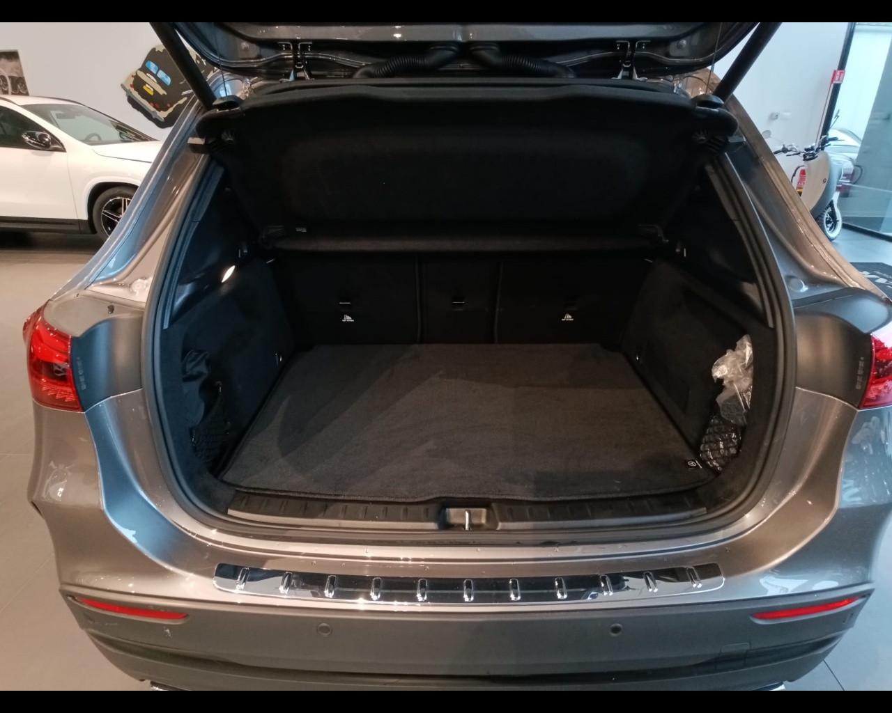 Mercedes-Benz GLA-H247 2023 - GLA 200 d AMG Line Advanced Plus auto